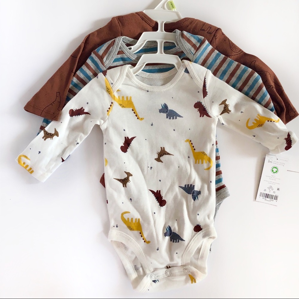 NWT Carter’s 100% organic cotton 3 pack bodysuit